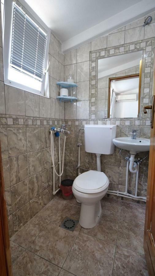 Familien Apartment Zeno Ulcinj Zewnętrze zdjęcie